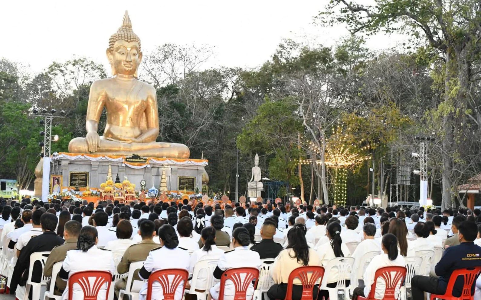 พิธีบำเพ็ญกุศลสตมวาร (100 วัน) เพื่ออุทิศถวายเป็นพระราชกุศลสมเด็จพระนางเจ้าสิริกิติ์ พระบรมราชินีนาถ พระบรมราชชนนี พันปีหลวง